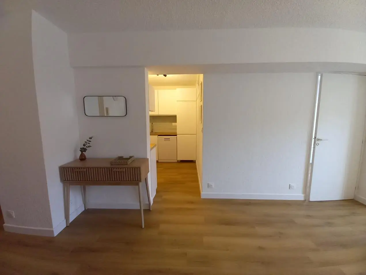 Rendu final de l'appartement rénové à Salon-de-Provence