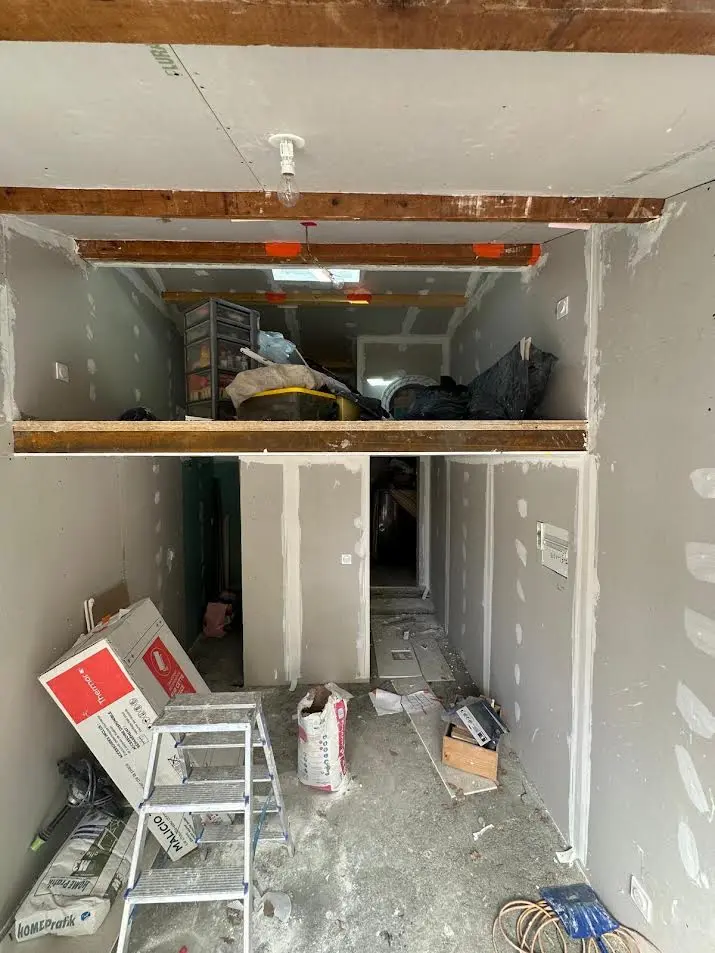 Détails du carrelage de la douche