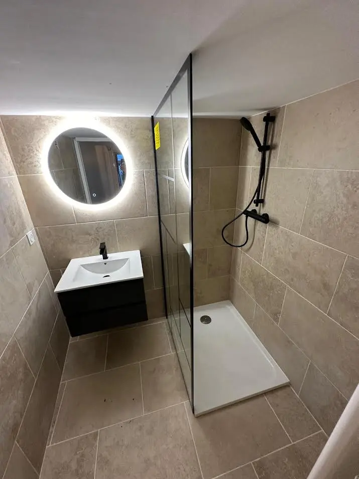 Transformation garage en salle de bain à Gardanne