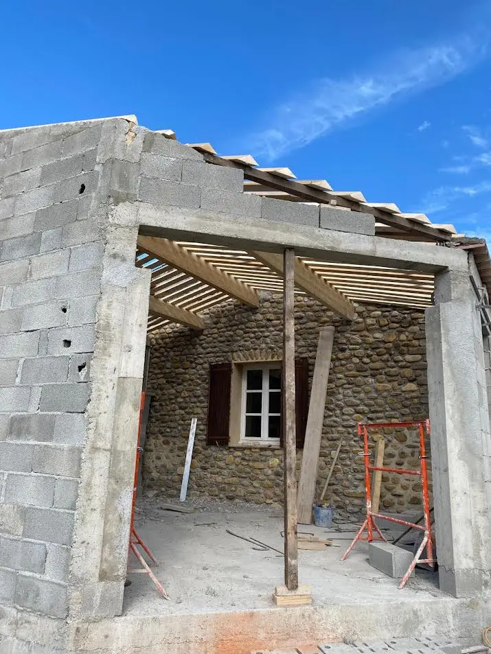 Maçonnerie traditionnelle et rénovation extérieure