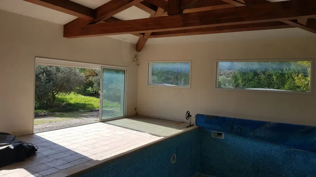 La piscine d'origine avant les travaux